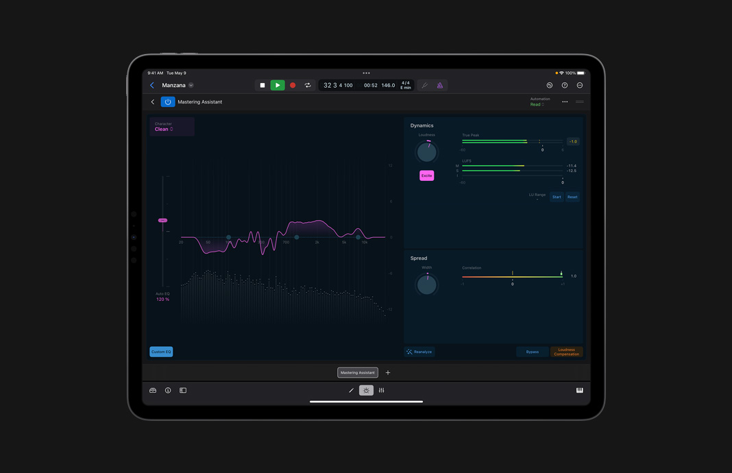 iPad Pro 上開啟 iPad 版 Logic Pro，當中的 Mastering Assistant 用戶介面展示 EQ、Dynamics 和 Speed 設定。
