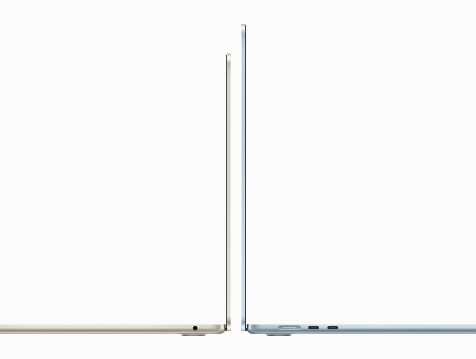 13 吋和 15 吋 MacBook Air 背對背擺放,展示尺寸分別