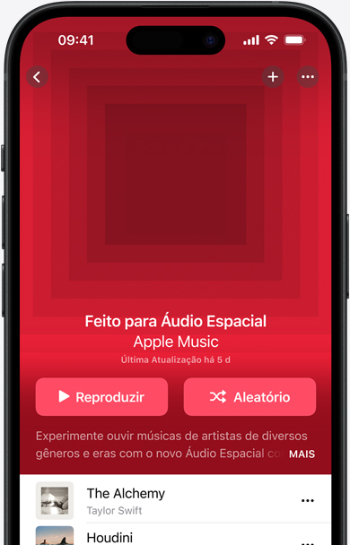 Tela do iPhone com a capa da playlist Feito para Áudio Espacial no app Apple Music