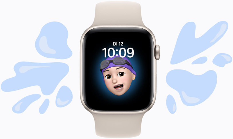 Eine Apple Watch, umgeben von einer Pfütze.