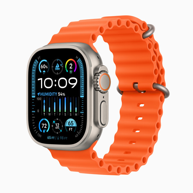 Se muestra un Apple Watch Ultra 2 con la correa Ocean en color naranja.