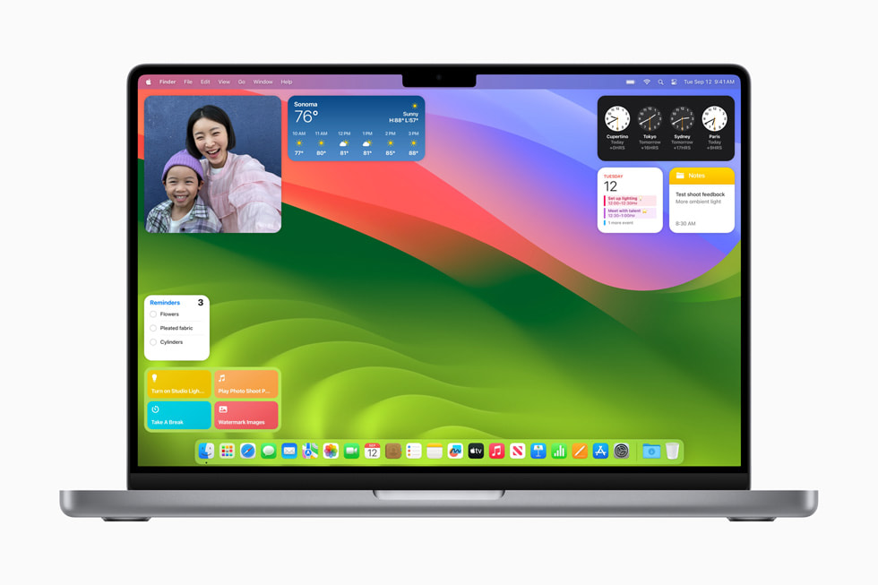 Verschillende widgets op MacBook Pro met macOS Sonoma.