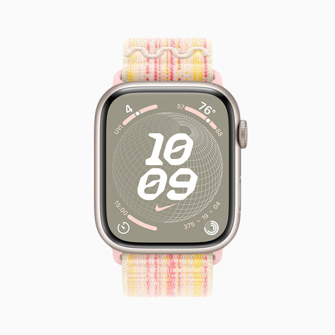 Apple Watch Series 9 wyświetlający tarczę Nike Globe.