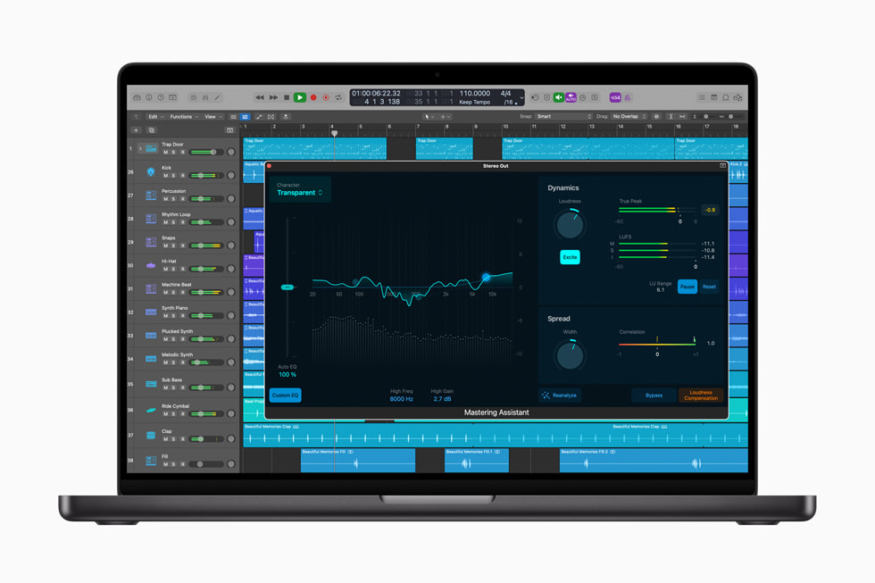 Mastering Assistant ditampilkan di Logic Pro untuk MacBook.