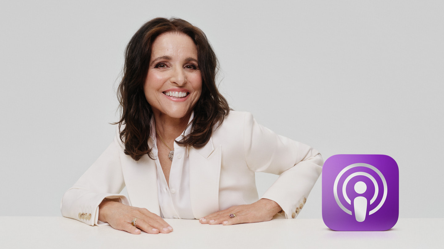 A portrait of Julia Louis-Dreyfus with the Apple Podcasts physical award.