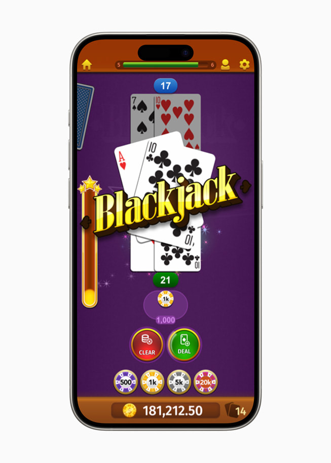 صورة من لعبة +Blackjack by MobilityWare معروضة على iPhone 15 Pro.
