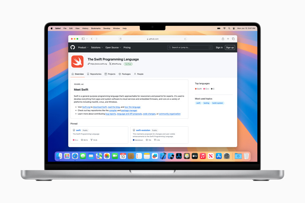 De gloednieuwe GitHub-organisatie voor Swift op de 14-inch MacBook Pro.