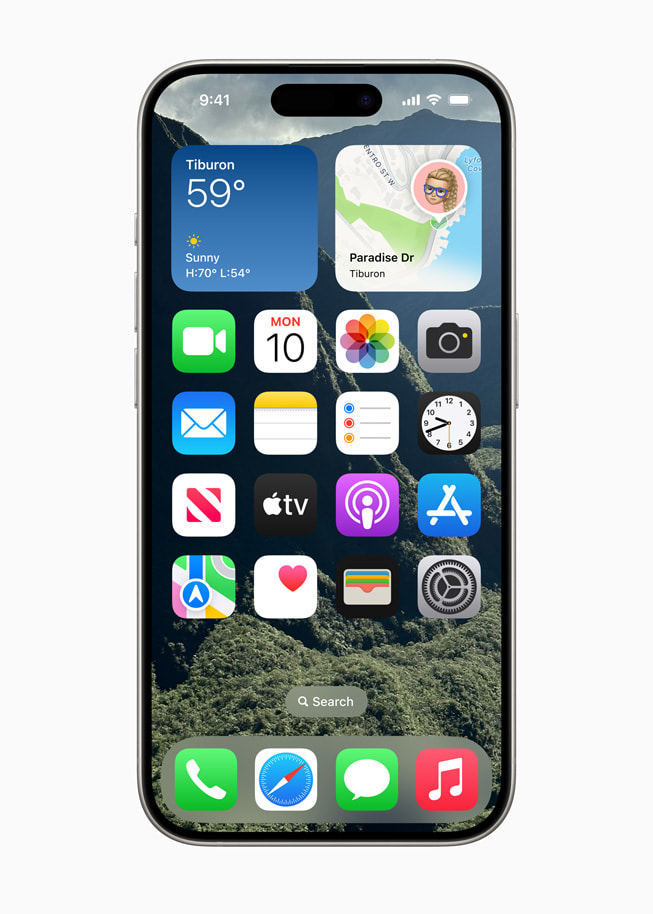 Un iPhone 15 Pro affiche des icônes d’apps agrandies sur l’écran d’accueil.