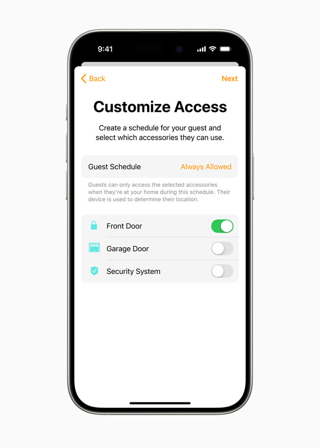 Un iPhone 15 Pro che mostra la schermata di accesso per gli ospiti nell’app Casa.