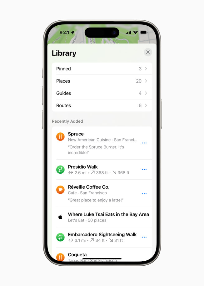 På iPhone Pro 15 visar appen Kartor en användares platsbibliotek.