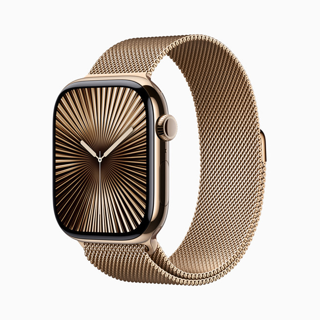 Un Apple Watch Series 10 in titanio color oro.