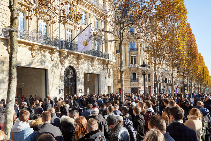 Apple Champs-Élysées now open in Paris - Apple