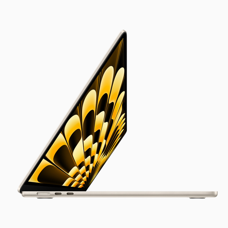 Apple MacBook Air (13インチ,Early 2015)