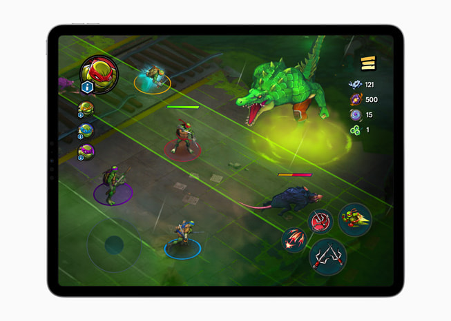 En iPad Pro med et stillbilde fra TMNT Splintered Fate der Leonardo, Michelangelo, Donatello og Raphael kjemper mot Splinter.