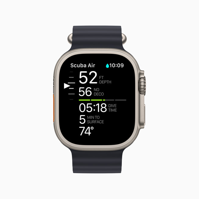 The Oceanic+ app is shown on Apple Watch Ultra.