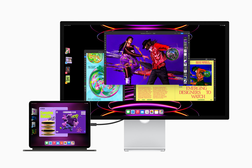 Magic Keyboard와 페어링한 iPad Pro를 Studio Display와 연결해 iPadOS 16의 스테이지 매니저를 사용하는 모습.