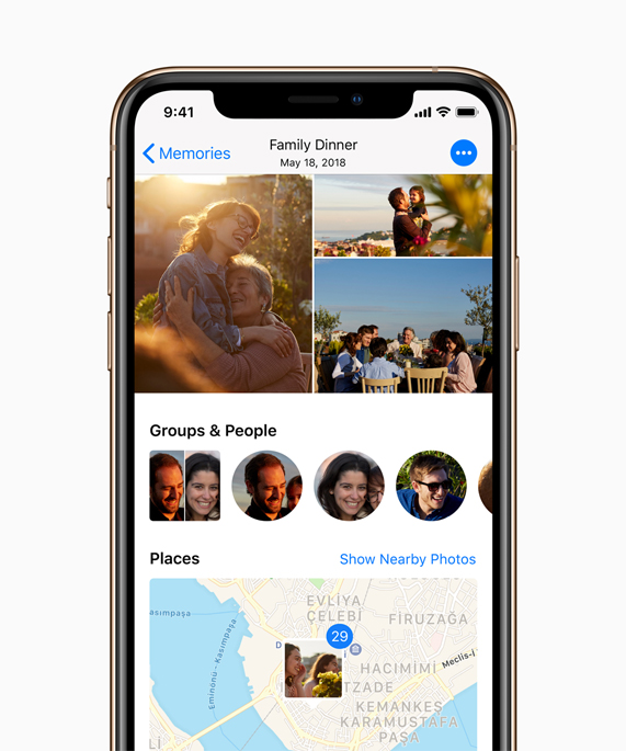 iPhone Xs waarop de Foto’s-app te zien is. 