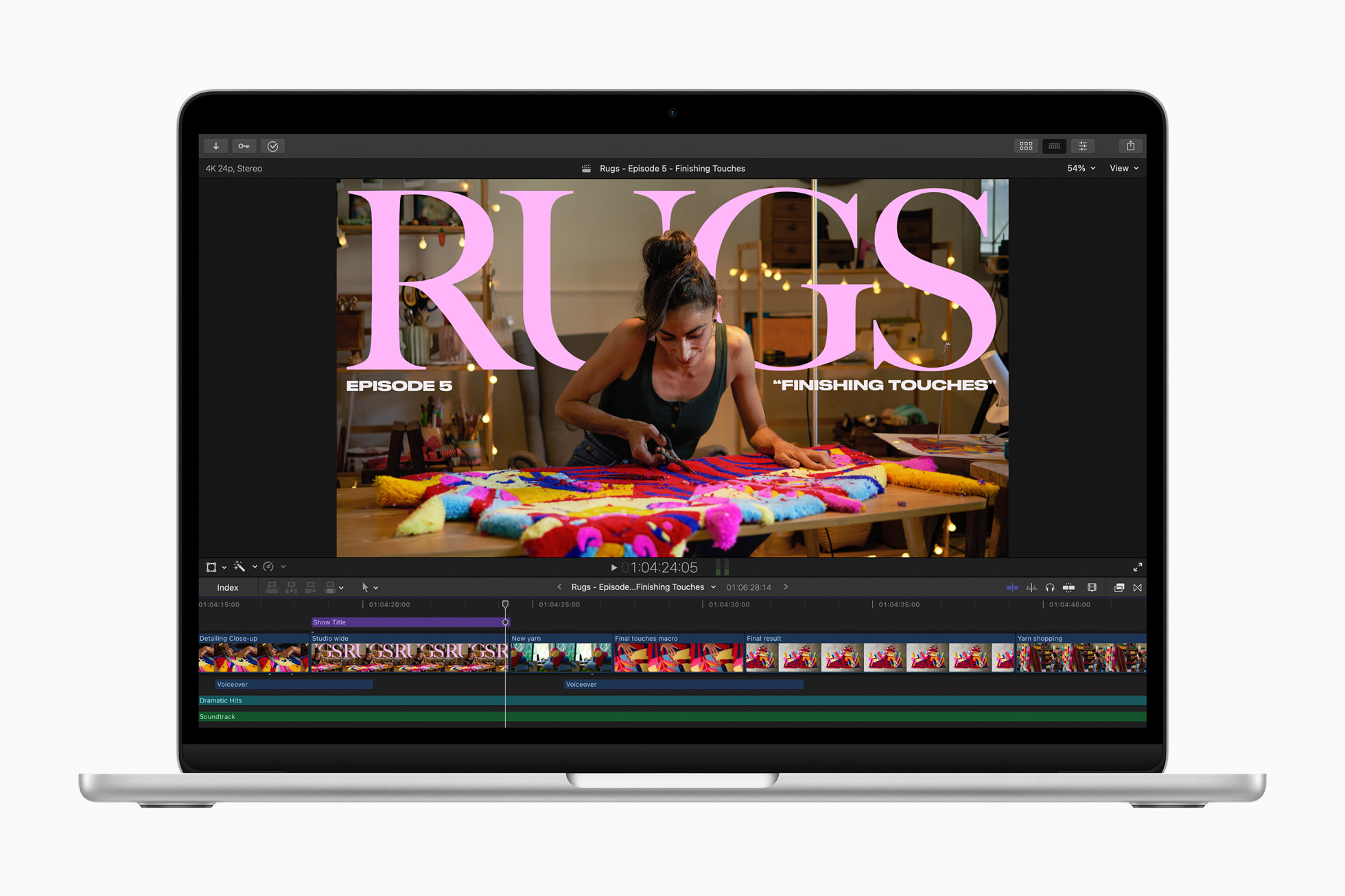 Επεξεργασία βίντεο στο Final Cut Pro στο MacBook Air στο Silver