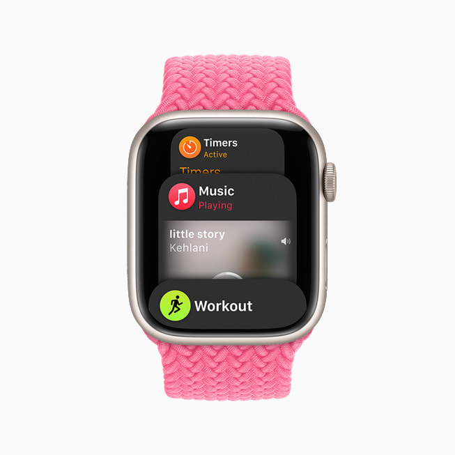 Das neugestaltete Dock zeigt kürzlich verwendete Apps auf der Apple Watch Series 7 an, darunter Timer, Musik und Training.