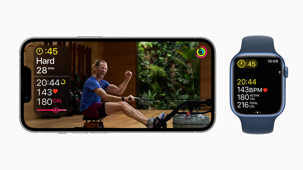 Intensity for a Rowing workout is displayed on iPhone 13 Pro and Apple Watch Series 7.