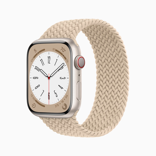 Apple Watch Series 8 mới với vỏ nhôm màu ánh sao. 