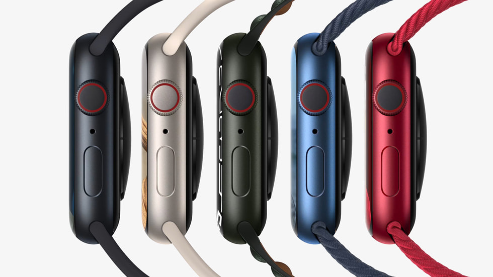 미드나이트, 스타라이트, 그린, 새로운 블루, (PRODUCT)RED 색상으로 보여주는 Apple Watch Series 7.