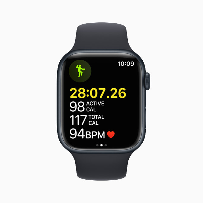 The Workout app is shown on Apple Watch Series 7 in watchOS 8.