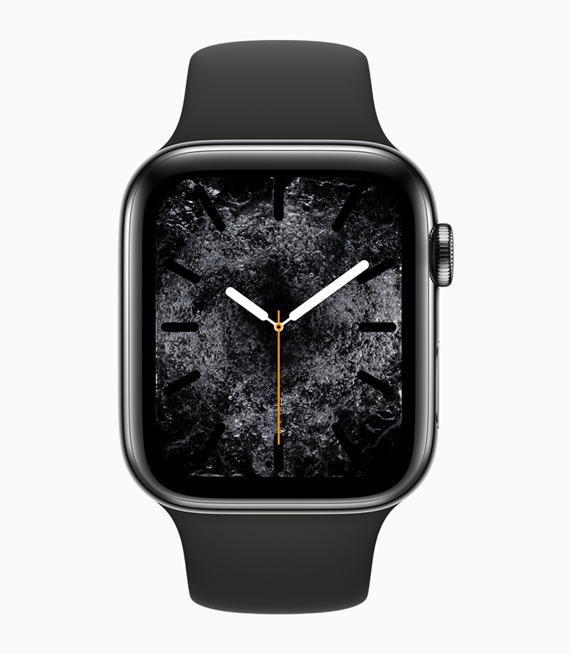 Yeni Su öğeli saat kadranıyla Apple Watch Series 4.  
