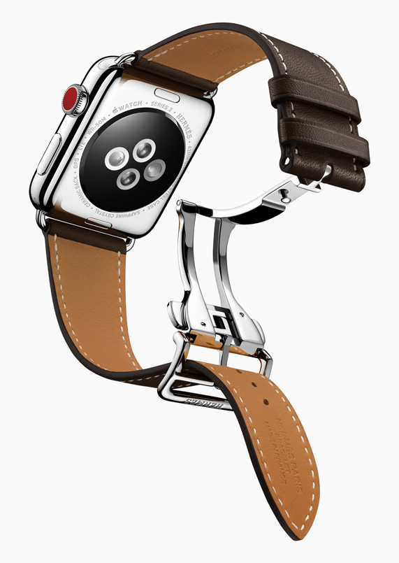 Apple Watch Series 3は携帯電話通信機能を内蔵し、様々な新機能を搭載