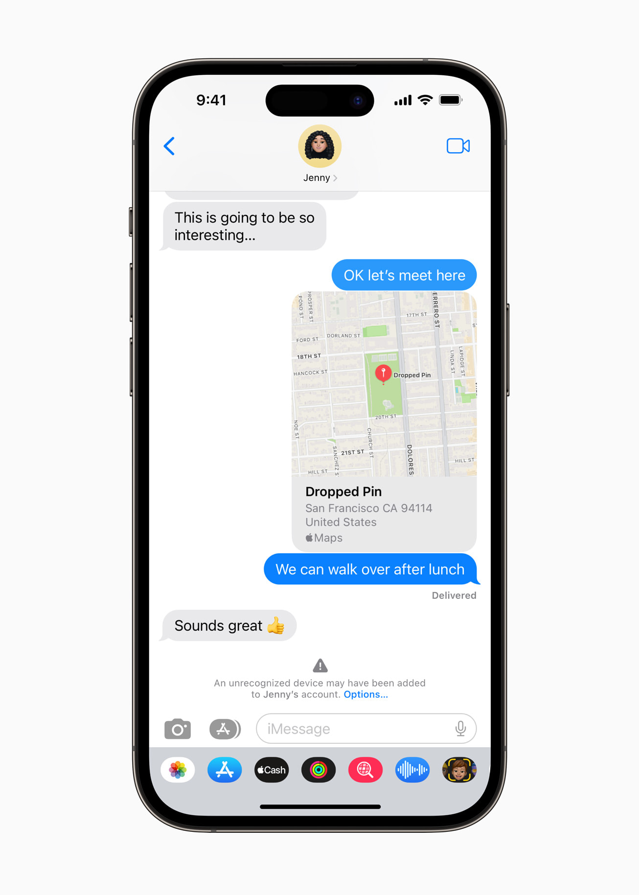 A captura de tela de uma conversa no iMessage. Na parte inferior, há um alerta discreto com a frase: um dispositivo desconhecido foi adicionado à conta de Jenny. Os dois contatos estão combinando de se encontrar para almoçar juntos.