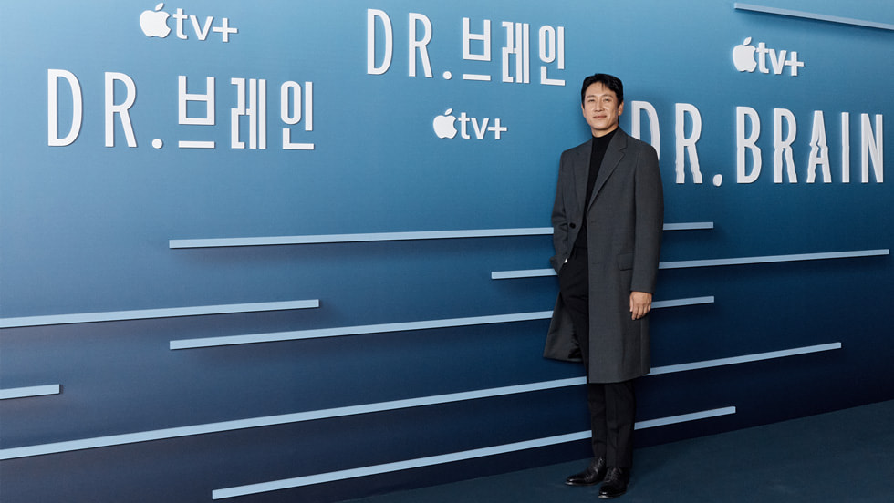 LEE Sun-kyun at the “Dr. Brain” photocall