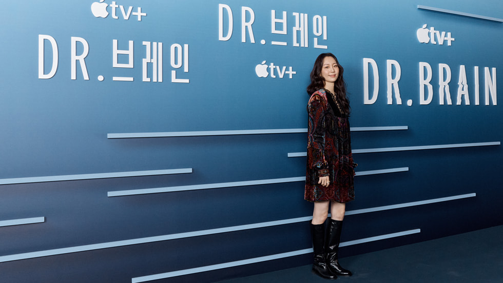 LEE You-young at the “Dr. Brain” photocall