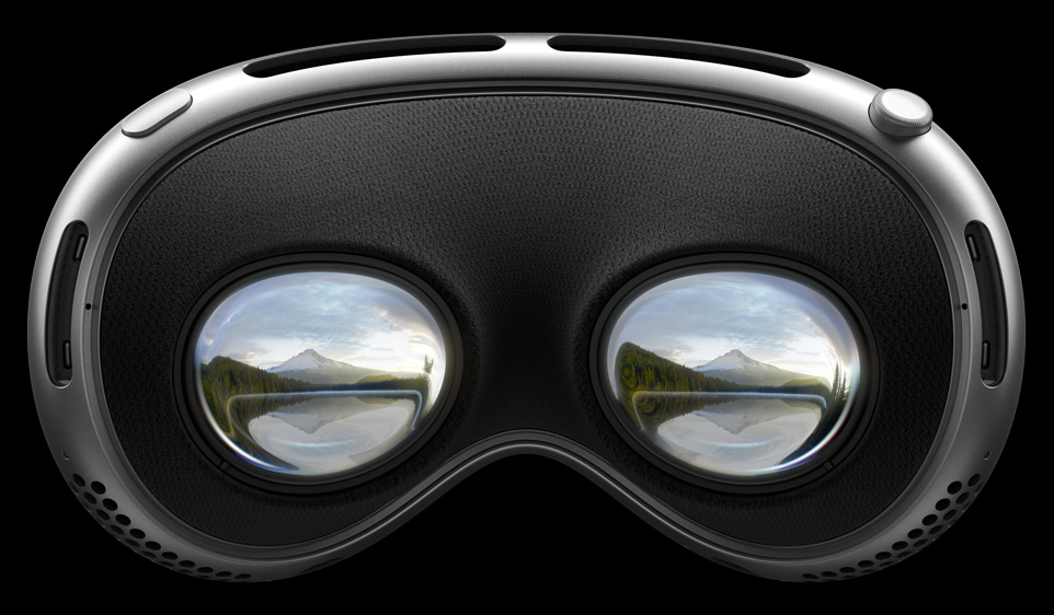 Apple Vision Pro 的背面圖,展示顯示器