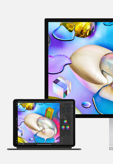iPad และ Studio Display แสดงอาร์ตเวิร์กภาพเดียวกัน