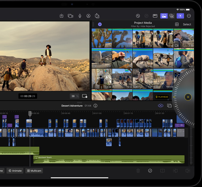 iPad Pro i horisontellt läge, på skärmen visas en video som redigeras tillsammans