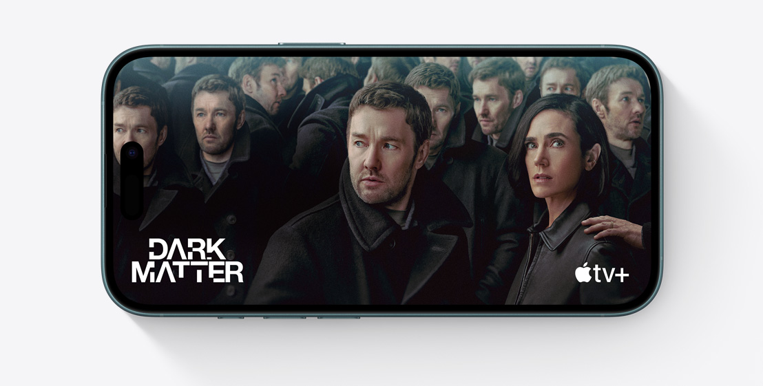 Statisk skærm med en scene fra Apple+-serien, Dark Matter.